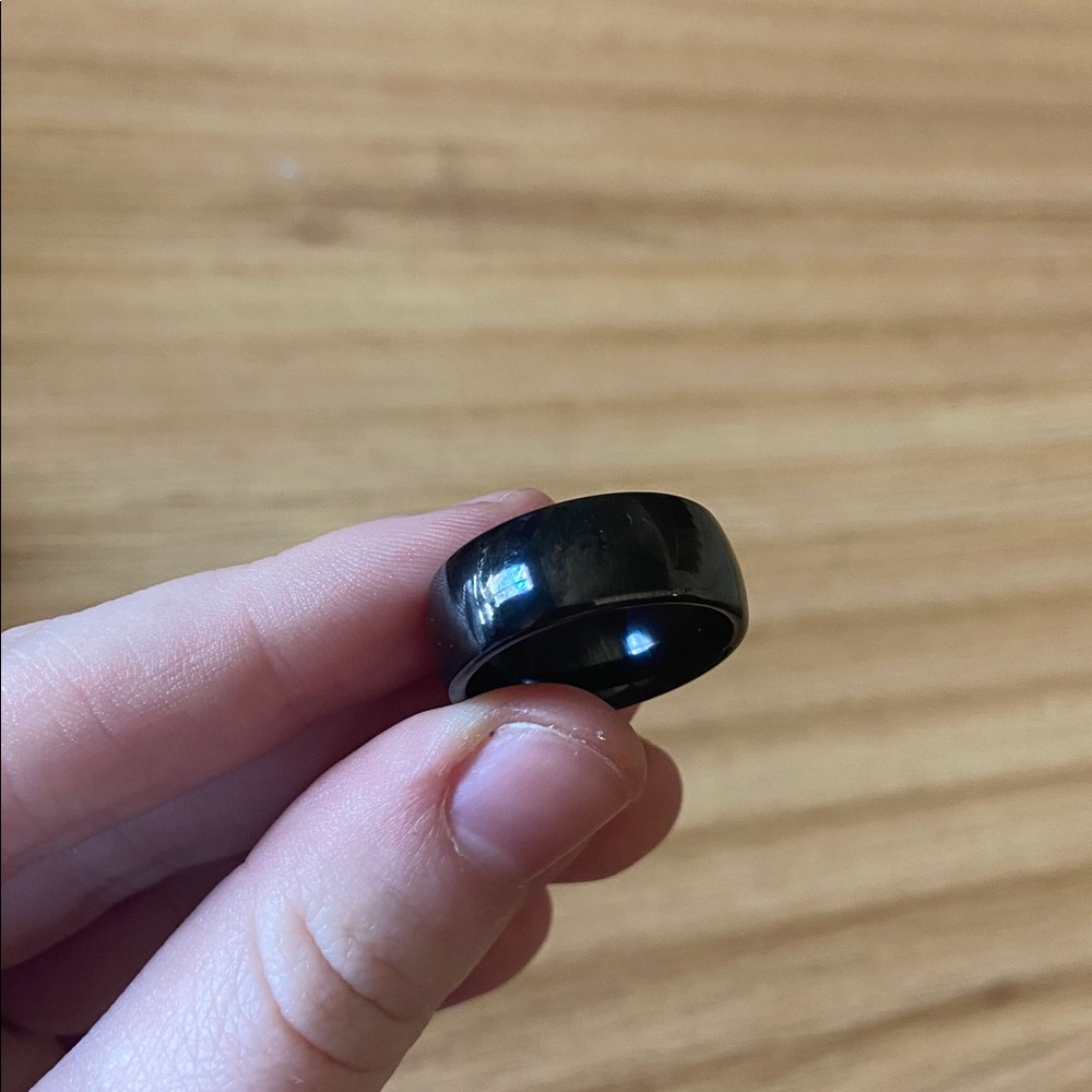 NIB Mens Ring 9-9.5 - Picture 3 of 3